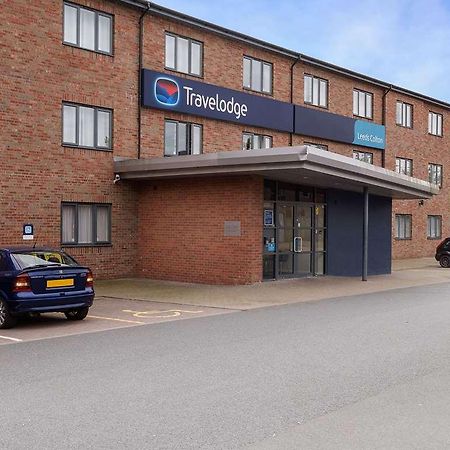 Travelodge Leeds Colton Гарфорт Экстерьер фото